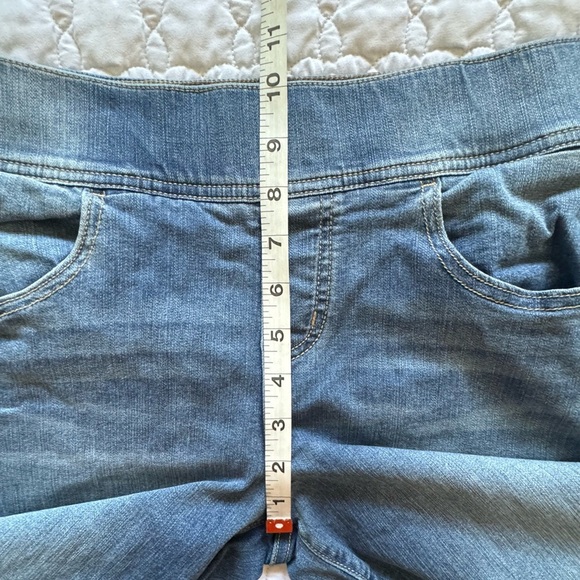 Classic Blue Women's Jeans - Picture 6 of 11